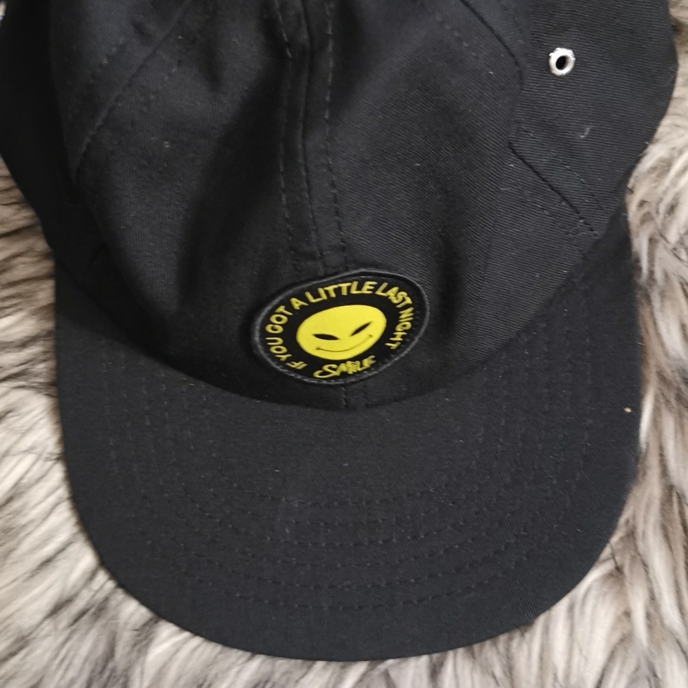 NEW RIPNDIP SMILE ALIEN SIX PANEL BLACK